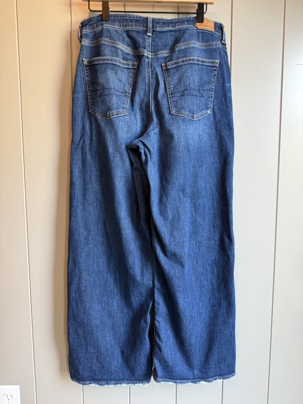 American Eagle Women’s Jeans Super High-Rise Baggy Wide Leg Size 10 - Picture 3 of 14